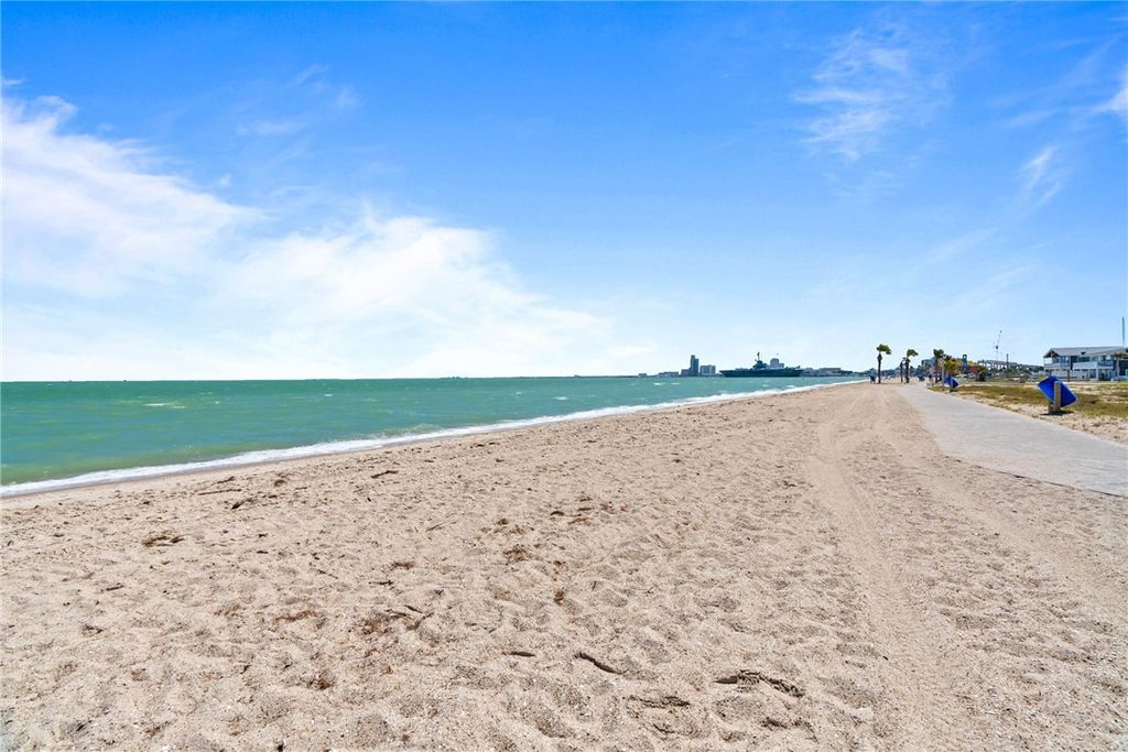 3938 Surfside Blvd 1324, Corpus Christi, TX 78402 — photo 5
