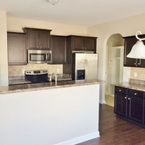 206 Ashton Court, Sneads Ferry, NC 28460