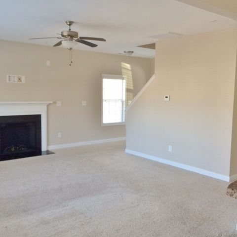 206 Ashton Court, Sneads Ferry, NC 28460