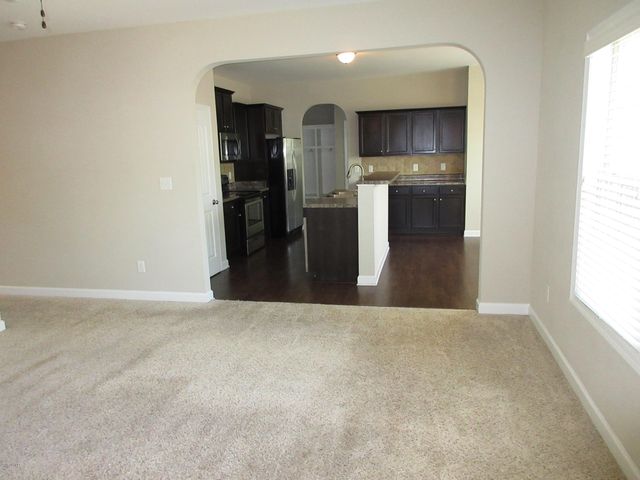 206 Ashton Court, Sneads Ferry, NC 28460