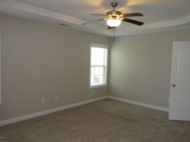 206 Ashton Court, Sneads Ferry, NC 28460