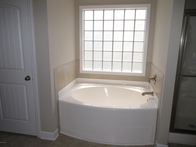 206 Ashton Court, Sneads Ferry, NC 28460