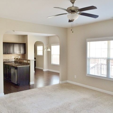 206 Ashton Court, Sneads Ferry, NC 28460