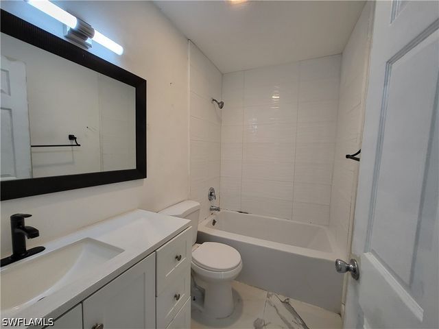 11535 Chapman AVE, Bonita Springs, FL 34135