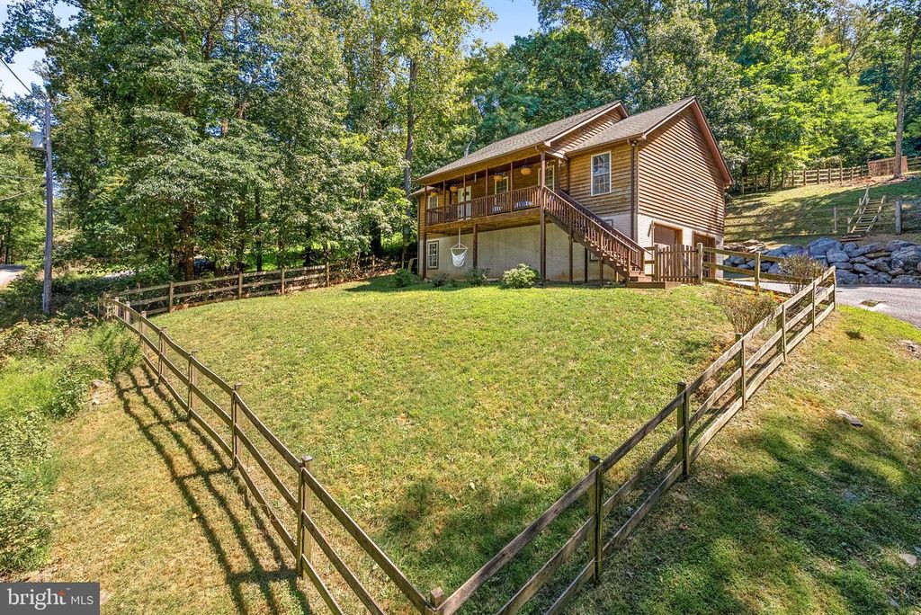 806 WINDY WAY, Front Royal, VA 22630