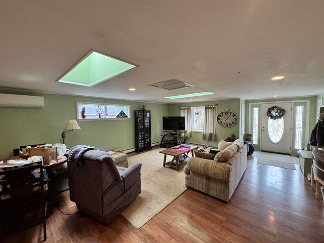 2849 Dartmouth College Highway, Haverhill, NH 03774