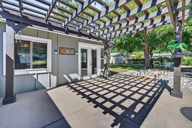 1216 Walker Drive, Hurst, TX 76053