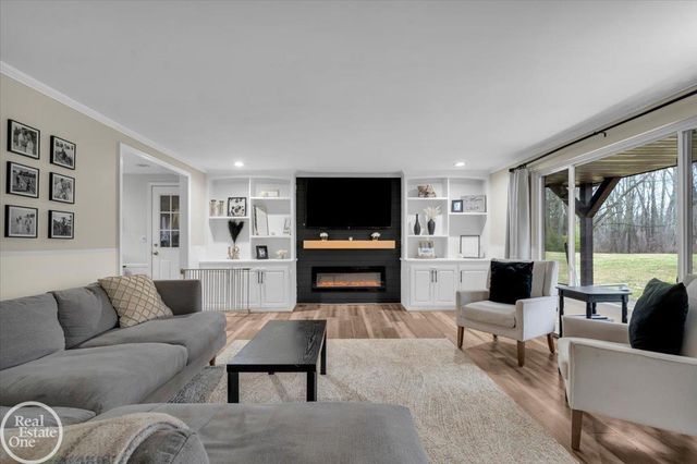 7920 Marsh Road, Cottrellville, MI 48039