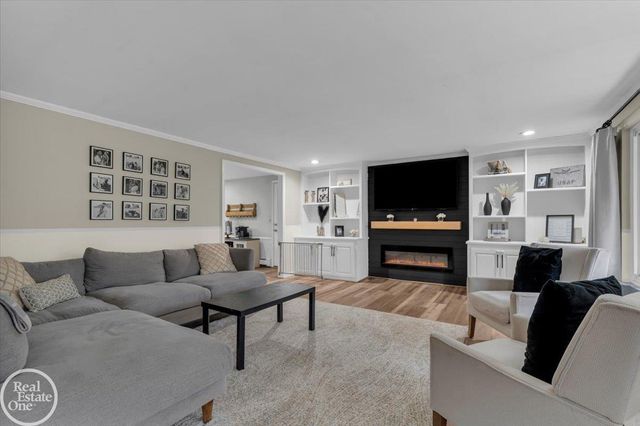 7920 Marsh Road, Cottrellville, MI 48039