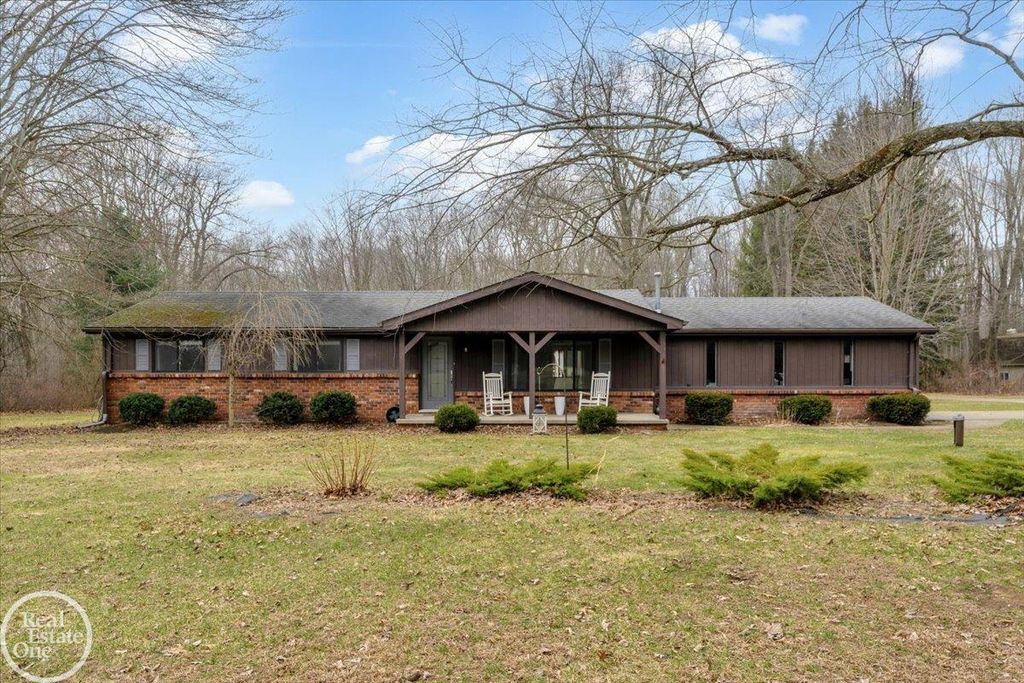 7920 Marsh Road, Cottrellville, MI 48039