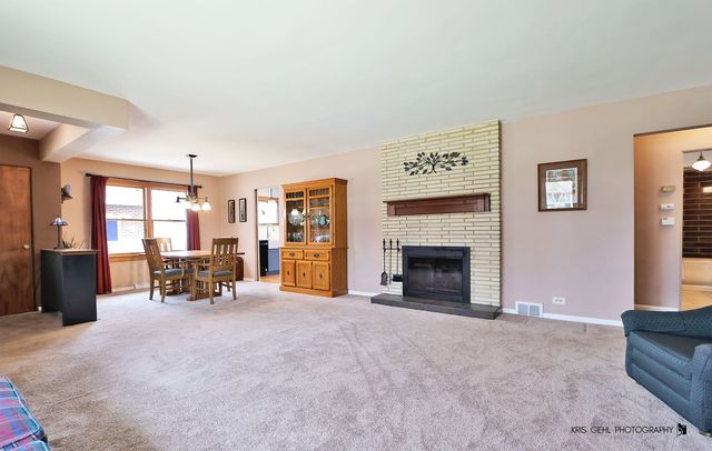 1327 59th Street, Downers Grove, IL 60516