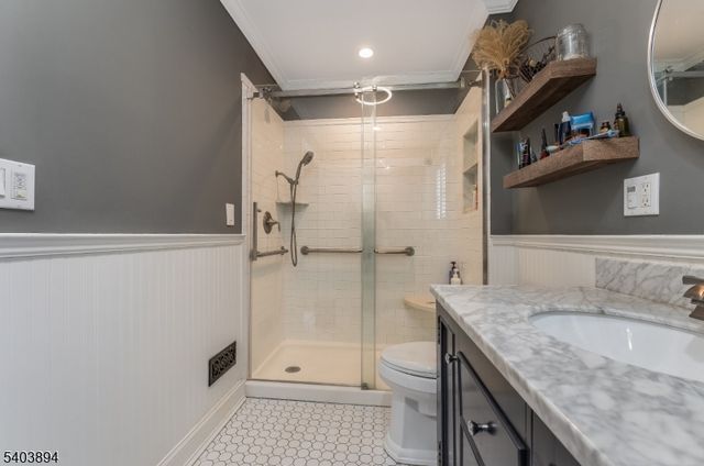 18 Sanatorium Road, Glen Gardner Boro, NJ 08826