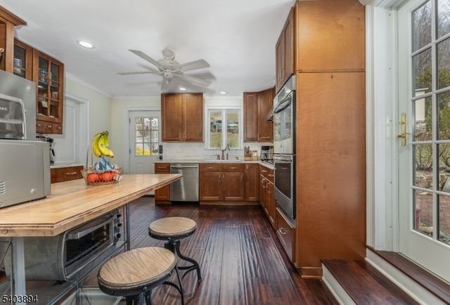 18 Sanatorium Road, Glen Gardner Boro, NJ 08826