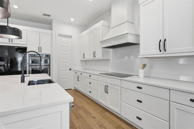 6921 ARNOLDSON STREET, Orlando, FL 32827