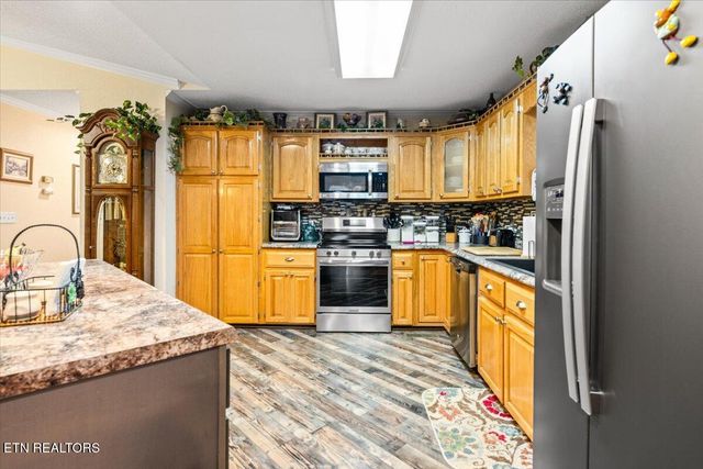 1449 Marcumtown Rd, Oneida, TN 37841