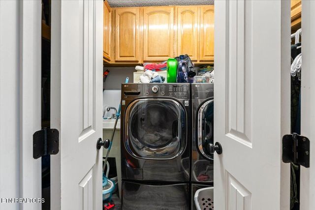 1449 Marcumtown Rd, Oneida, TN 37841