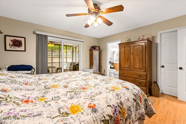 1449 Marcumtown Rd, Oneida, TN 37841