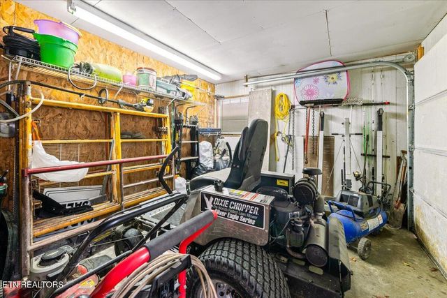 1449 Marcumtown Rd, Oneida, TN 37841