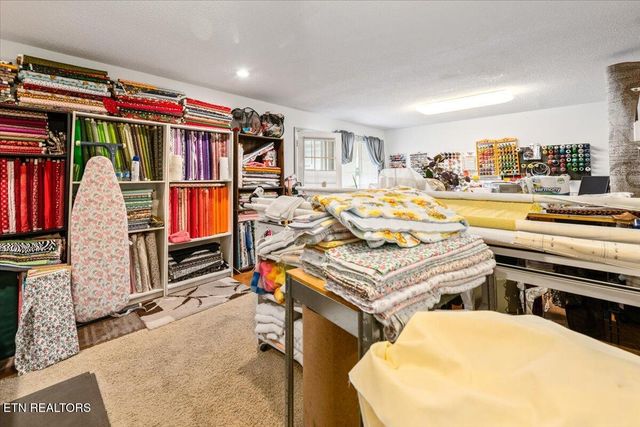 1449 Marcumtown Rd, Oneida, TN 37841