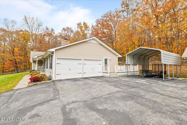 1449 Marcumtown Rd, Oneida, TN 37841