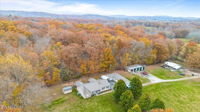 1449 Marcumtown Rd, Oneida, TN 37841