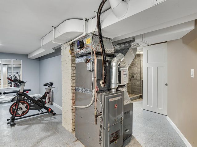 1251 Gardena Avenue NE, Fridley, MN 55432