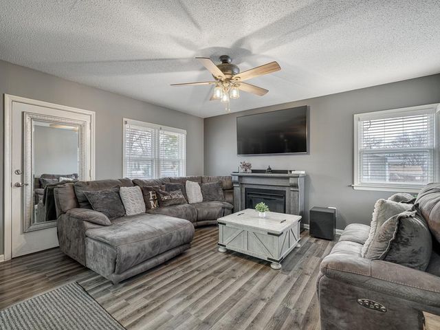 1251 Gardena Avenue NE, Fridley, MN 55432