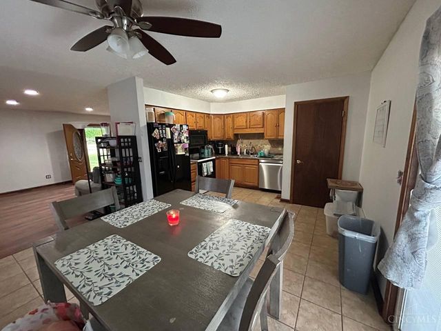 165 Baker Lane, Carlisle, OH 45005