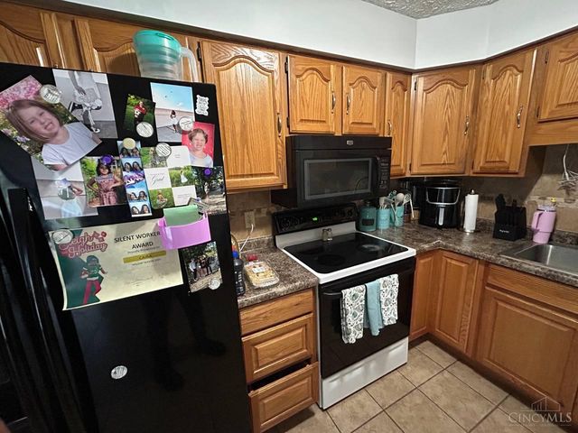 165 Baker Lane, Carlisle, OH 45005