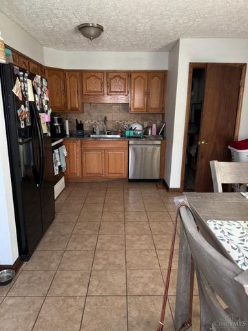 165 Baker Lane, Carlisle, OH 45005