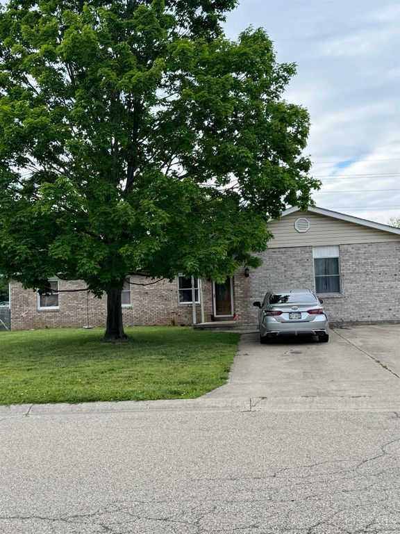 165 Baker Lane, Carlisle, OH 45005
