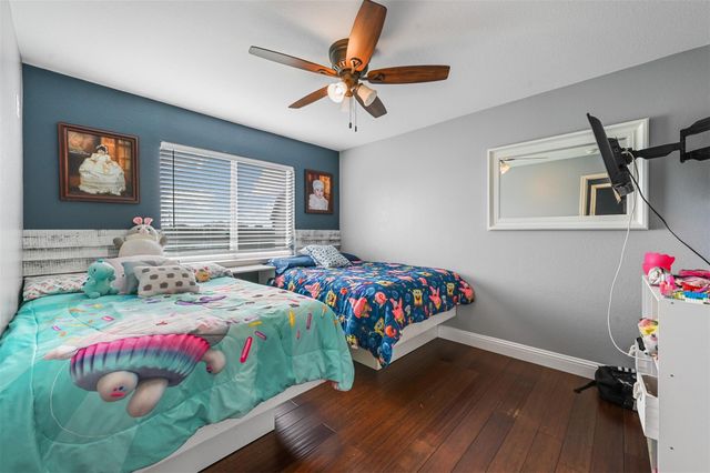 412 Kings Creek Drive, Terrell, TX 75161