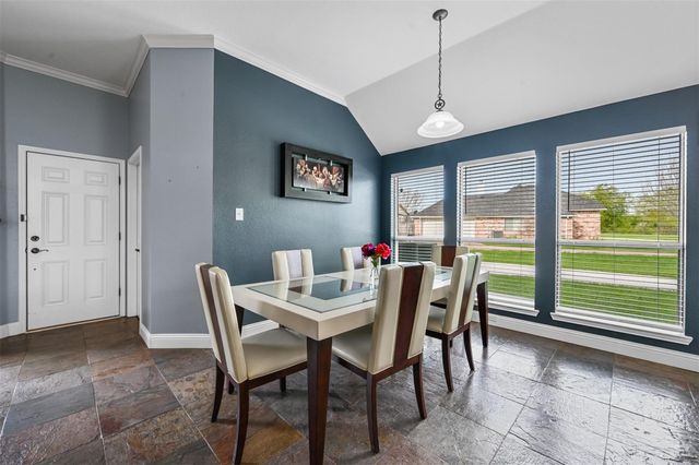 412 Kings Creek Drive, Terrell, TX 75161