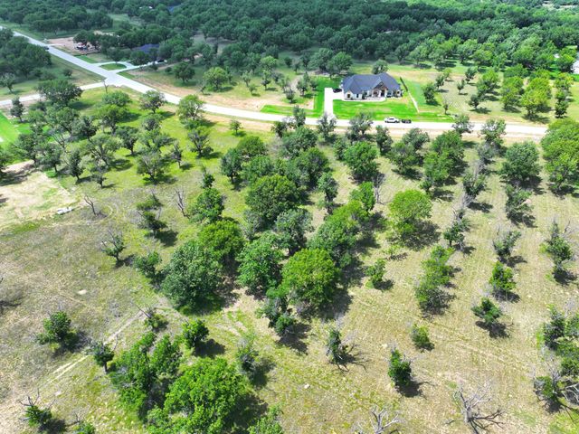 2131 E Landings N, Granbury, TX 76049