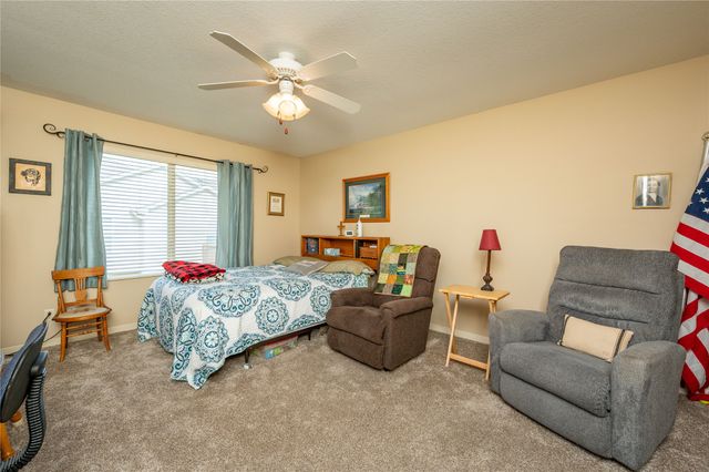 753 SE Willow Brook Court, Waukee, IA 50263