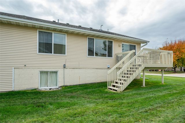 753 SE Willow Brook Court, Waukee, IA 50263