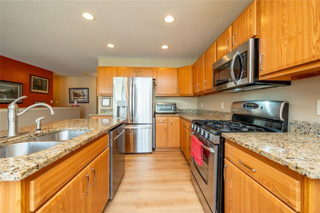 753 SE Willow Brook Court, Waukee, IA 50263