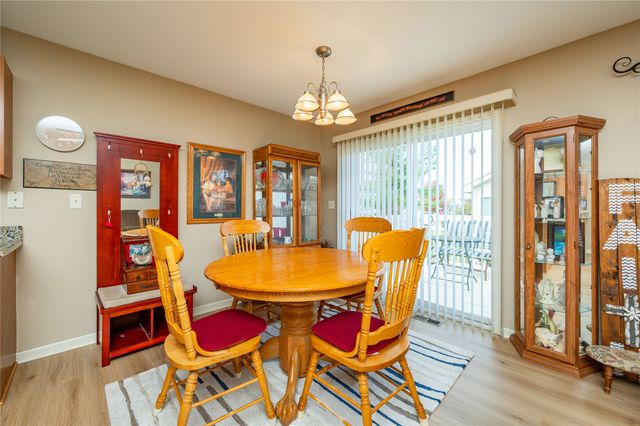 753 SE Willow Brook Court, Waukee, IA 50263