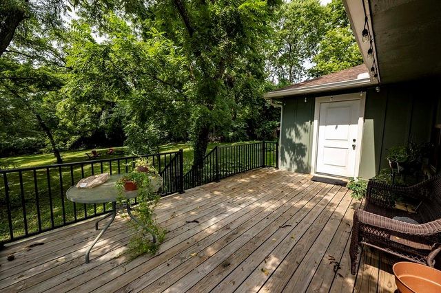 221 E 97th Street, Kansas City, MO 64114