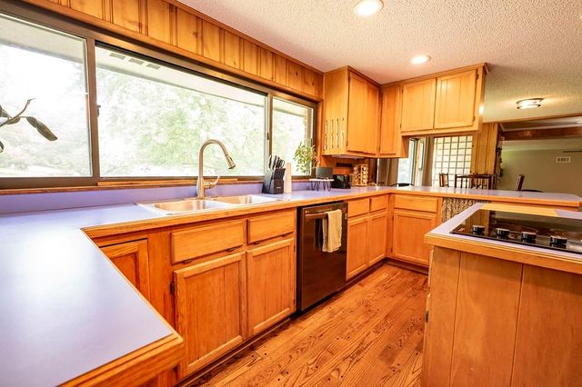 221 E 97th Street, Kansas City, MO 64114