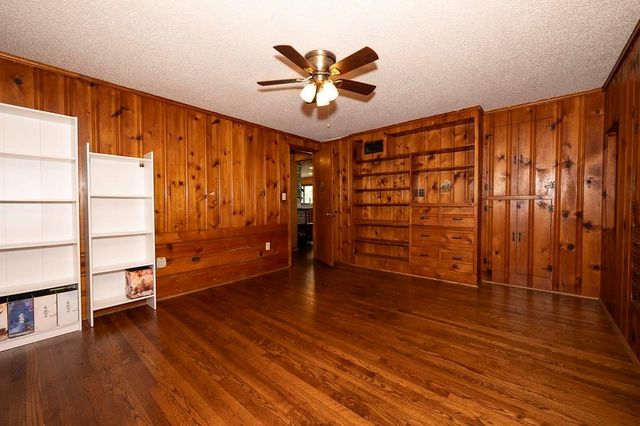 221 E 97th Street, Kansas City, MO 64114