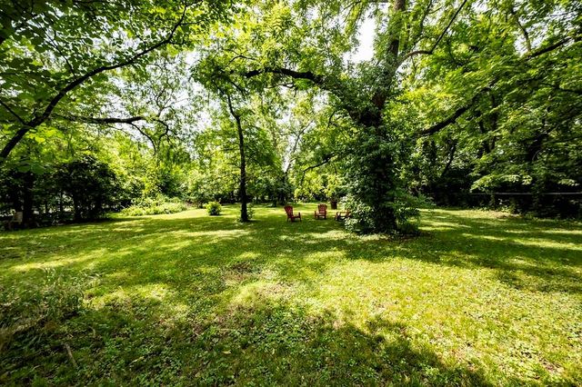 221 E 97th Street, Kansas City, MO 64114