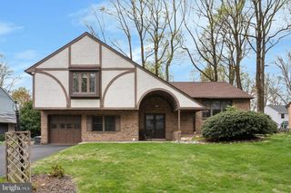 936 EDGEWOOD LN, Feasterville Trevose, PA 19053