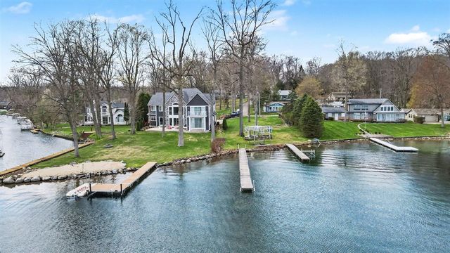 10543 Wildwood Circle, Richland, MI 49083