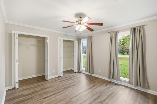 3 Derby Dr, Fayetteville, TN 37334