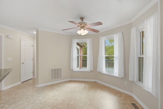 3 Derby Dr, Fayetteville, TN 37334