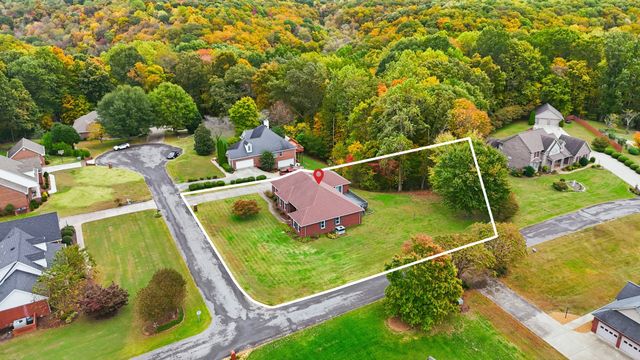 3 Derby Dr, Fayetteville, TN 37334