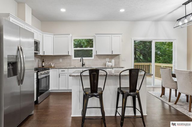 2304 S 7th Street, Omaha, NE 68108