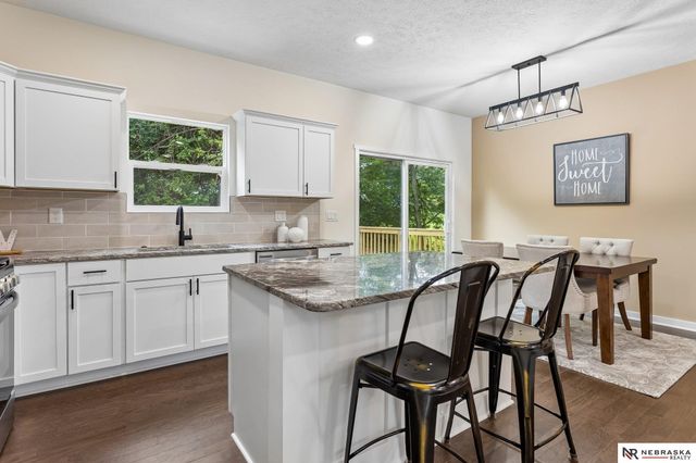 2304 S 7th Street, Omaha, NE 68108