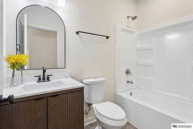 2304 S 7th Street, Omaha, NE 68108